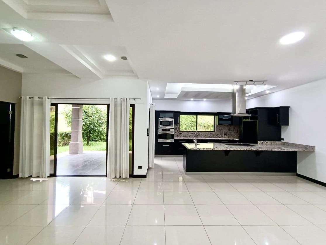Condominio Francosta Casa Contemporanea en Venta: Condominium For Sale in Barreal - photo 1