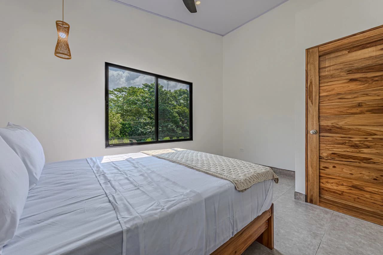 CHONTALES NEW VILLA WITH PANORAMIC OCEAN AND MOUNTAINS VIEWS: Mountain Villa For Sale in Ojochal - photo 31