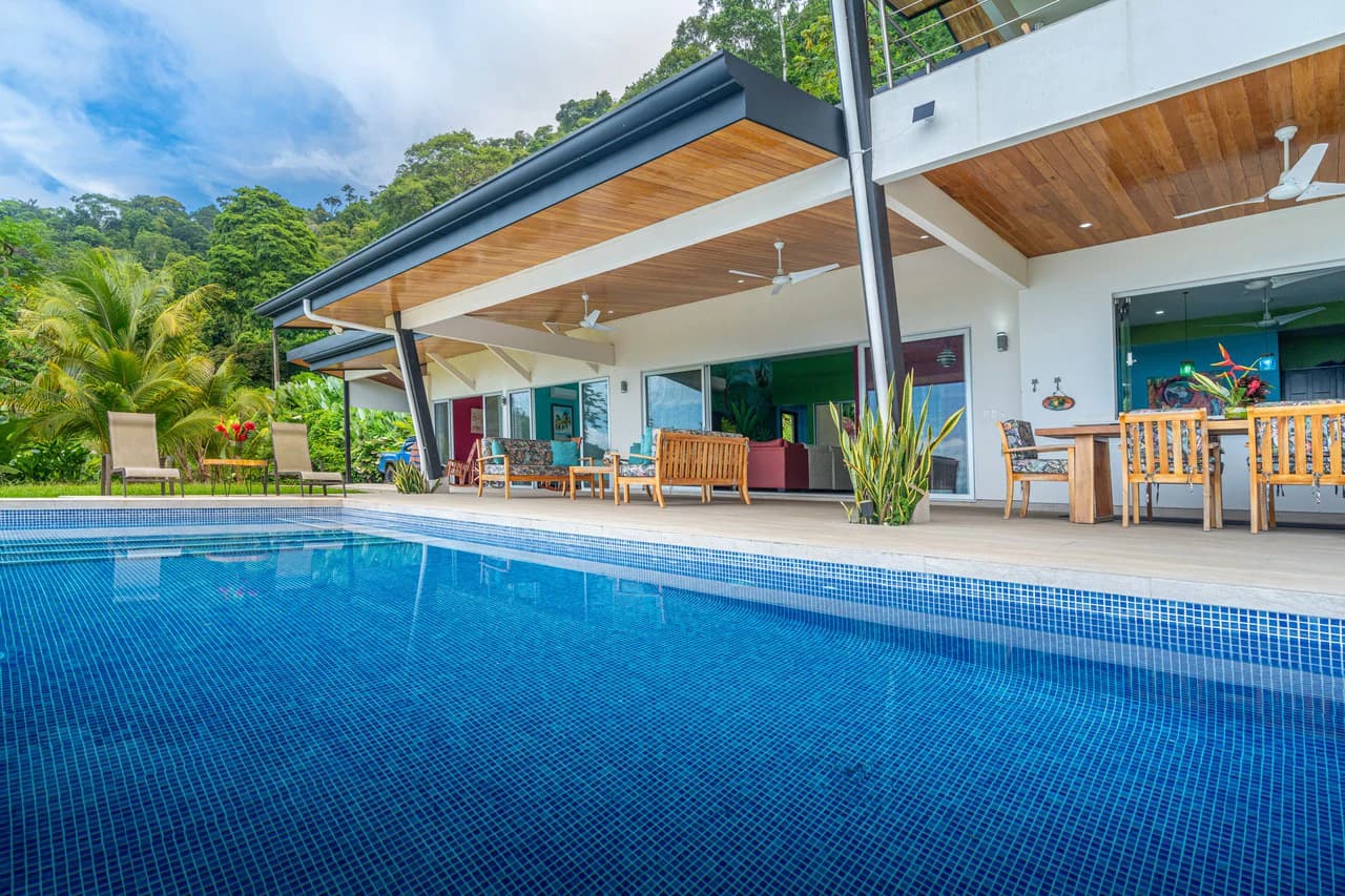 Luxury Ocean View Retreat Overlooking the Whale’s Tail – Proven Rental in Gated Enclave - photo 12