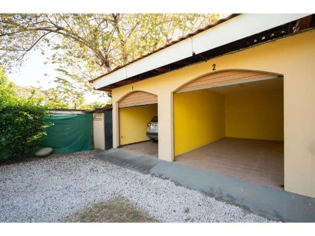 Luxury double Condos for Sale in Playa Potrero, 800 mts away from Penca Beach, with a wonderful common swimming pool and jacuzzi in tropical garden - photo 28