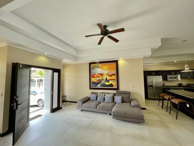 Casa Eight: Beach is my style! Playa Bejuco, Puntarenas, Costa del Sol. Fully Remodeled Tropical Sanctuary - photo 2
