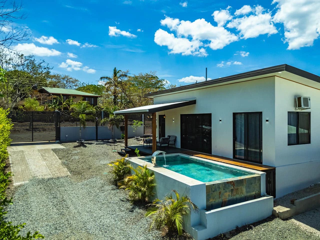 Villa Nanku: Tropical Playa Negra Home with Guest House & Pool