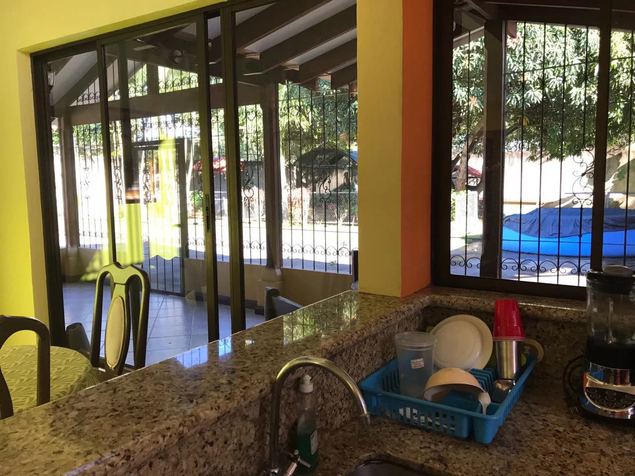 LUXURY HOUSE FOR SALE AND RENT IN LIBERIA: Beautiful luxury home in Liberia, Barrio La Cruz, in excellent location, very safe and quiet - photo 11