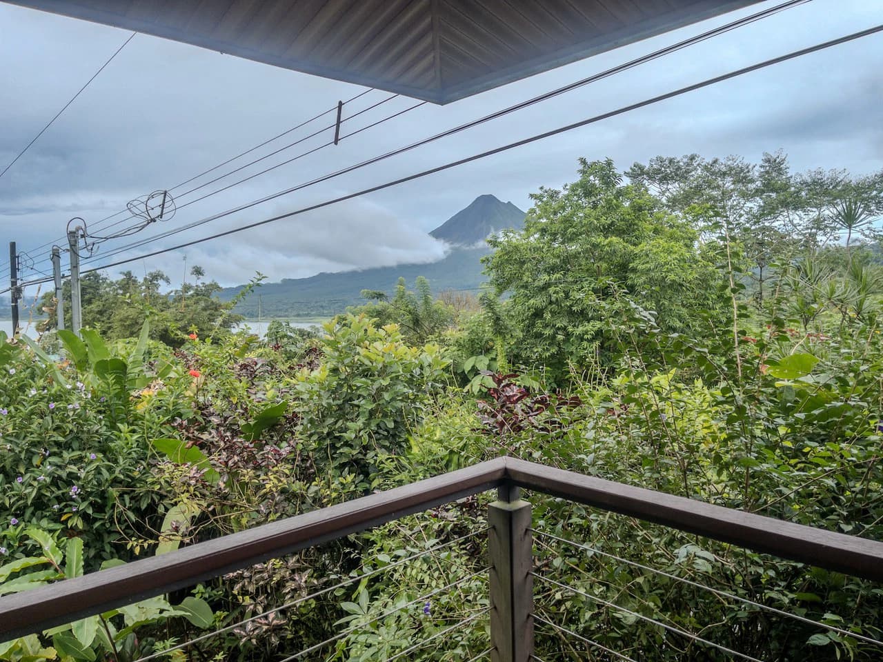 2 Bedroom home with lake and volcano view - photo 40