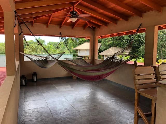 0.1 ACRES – 6 Bedroom Home with Pool In Main Street Dominical, PRIVILEGED LOCATION, WALK TO THE BEACH!!!: Near the Coast House For Sale in Dominical - photo 16