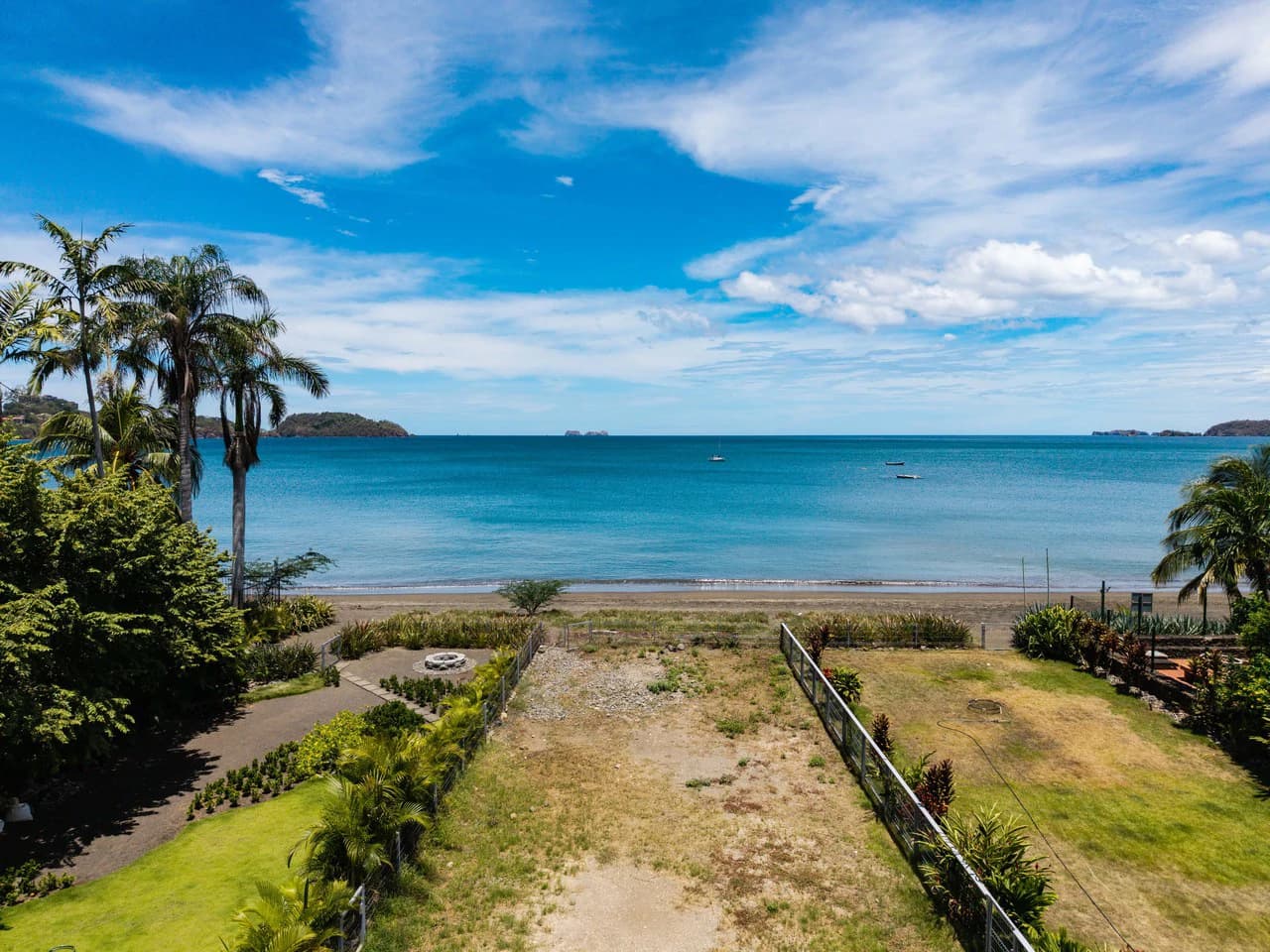Titled Beachfront Lot: Expansive Pacific Views in Playa Potrero, Guanacaste, Costa Rica - photo 9