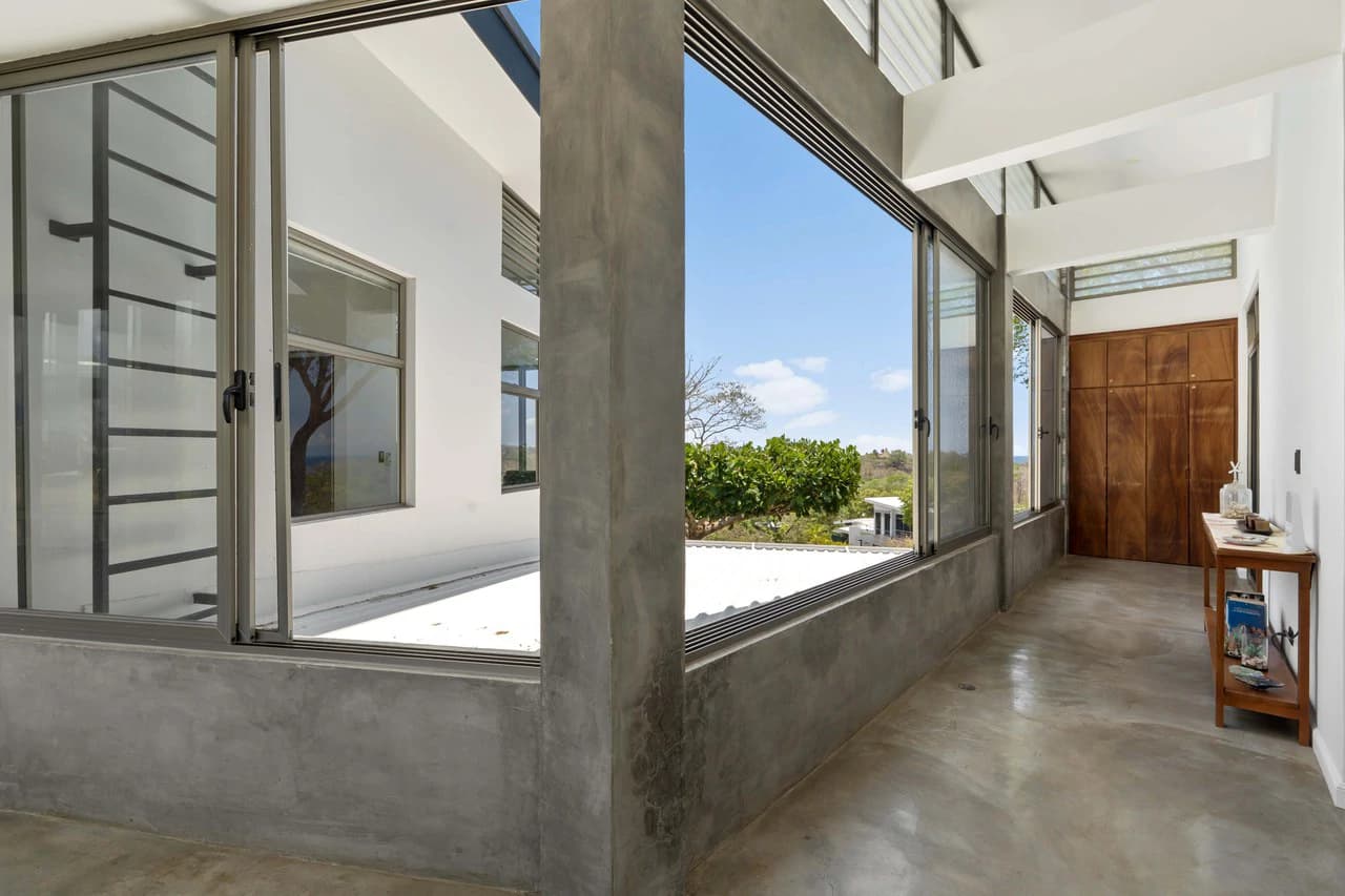 Casa Hijau: Modern Ocean-View Surf Home in Marbella - photo 27