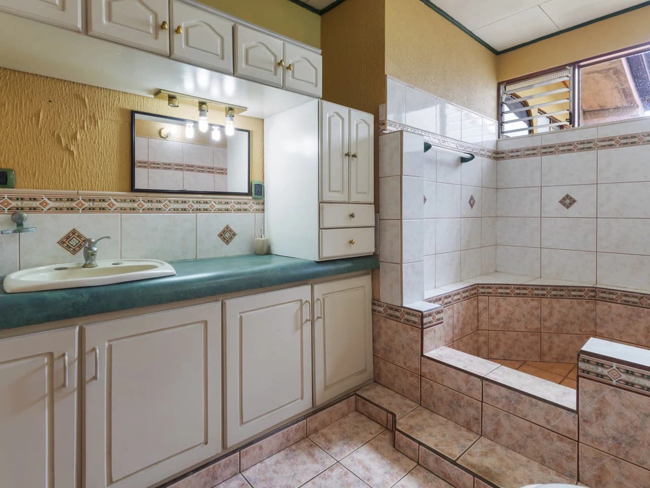 House for Sale in Residencial La Lilliana - photo 12