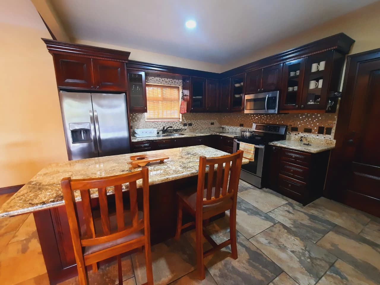 LA TOSCANA - Mediterranean Style Luxury Home on Lake Front Property. - photo 9