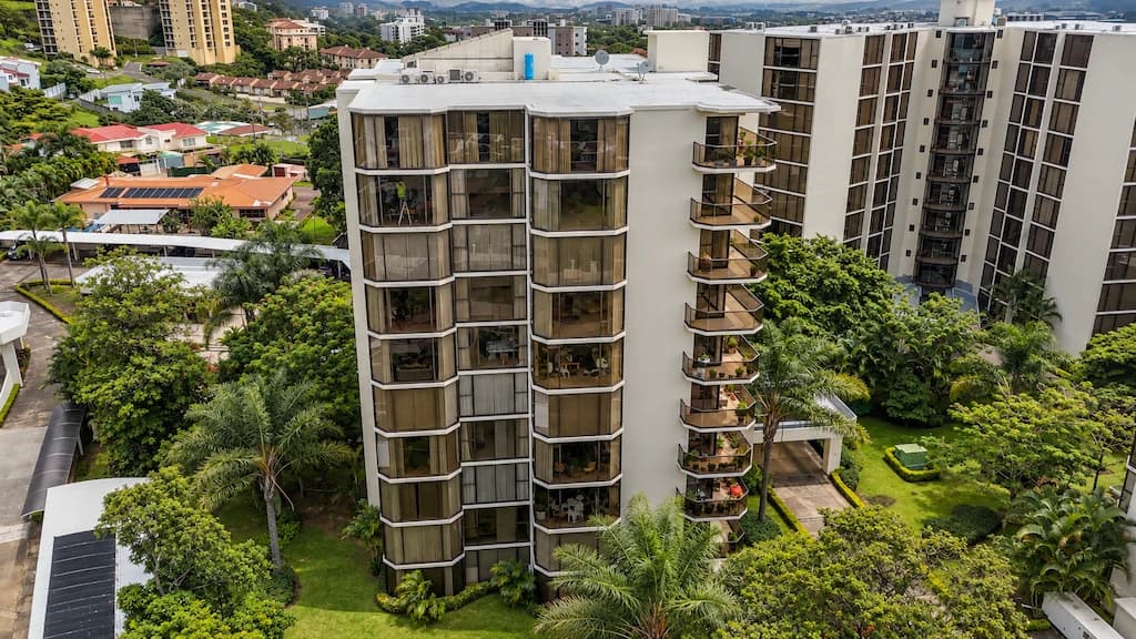 Apartment For Sale in San Rafael - photo 8