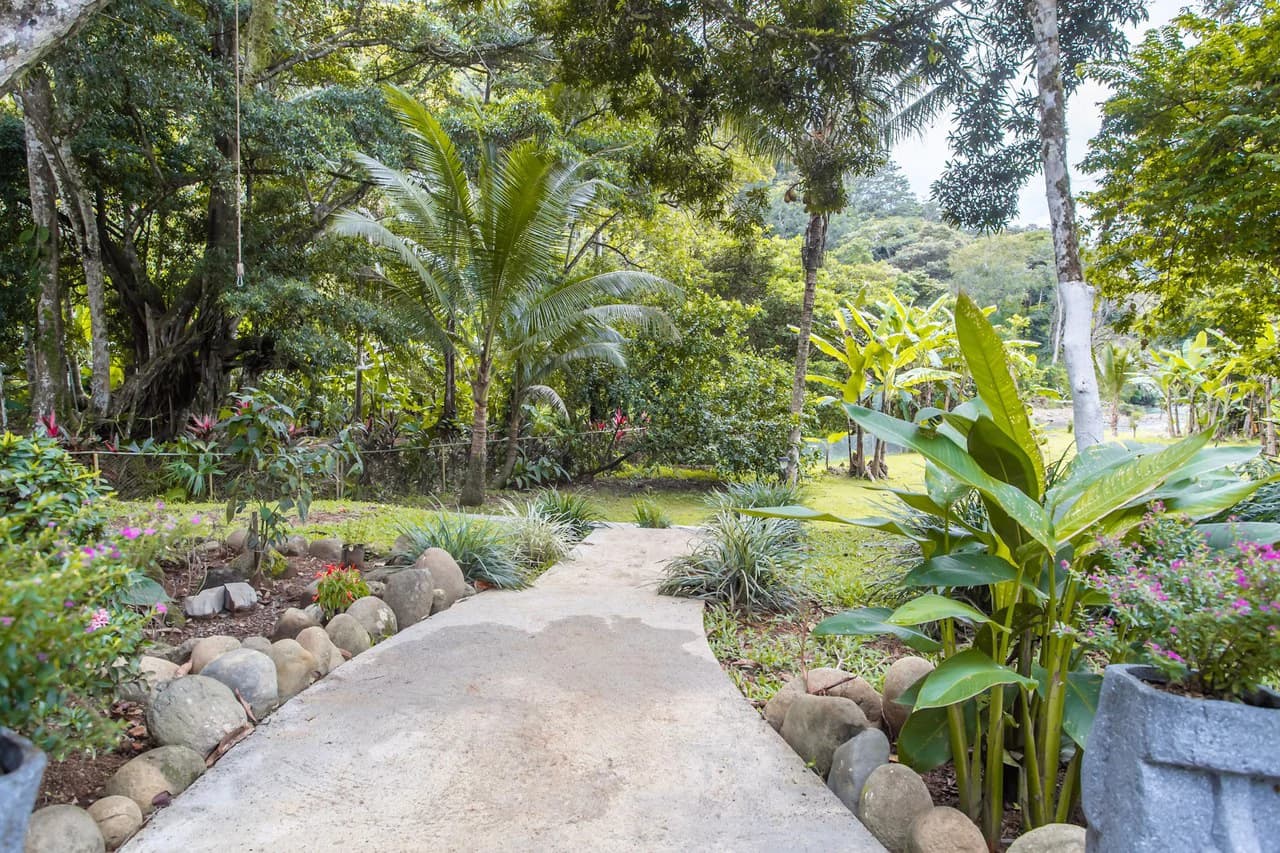 0.81 ACRES – Turn-Key Riverside Business & 3 Bedroom Home Near Dominical!!!: Near the Coast and Riverfront Hotel/Resort/Hostel For Sale in Dominical - photo 59
