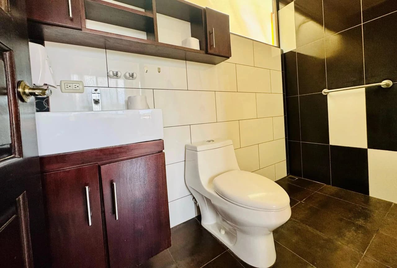 House For Sale in Piedades Norte - photo 7