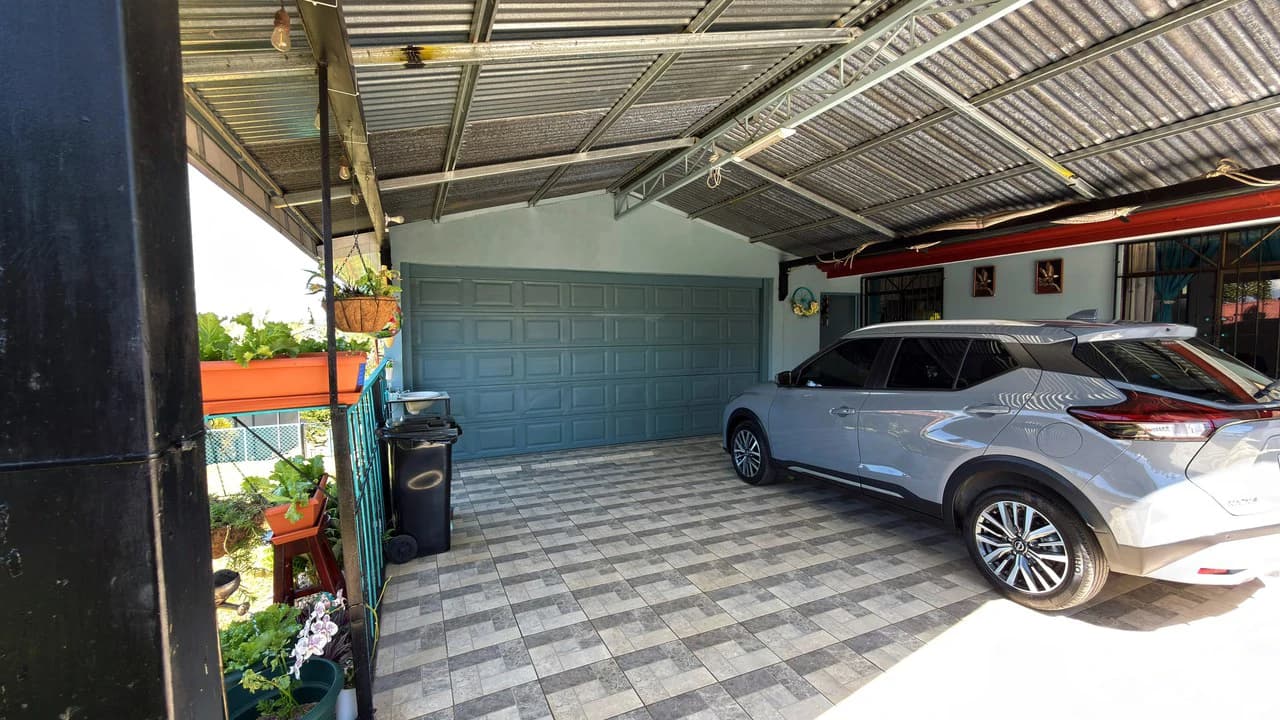 Countryside House For Sale in San Pedro - photo 19
