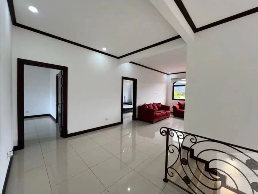 Beautiful Home in Colinas de Montealegre, Curridabat - photo 14