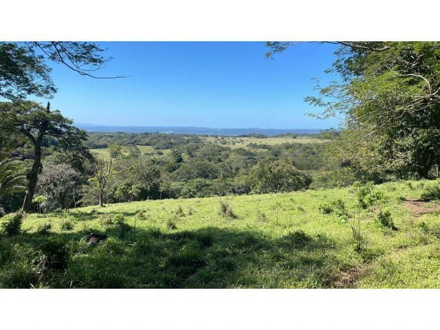 Nature Paradise Farm for sale in the mountains of Quebrada Grande, Building potential property 30 minutes away from Liberia - photo 37