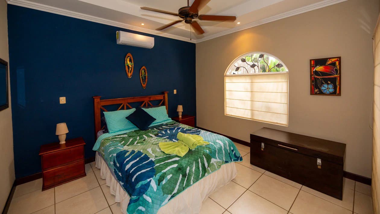 Fantastic Casa Paraiso Azul: In Demand Community in Bejuco, just 400 yards from the beach! - photo 15