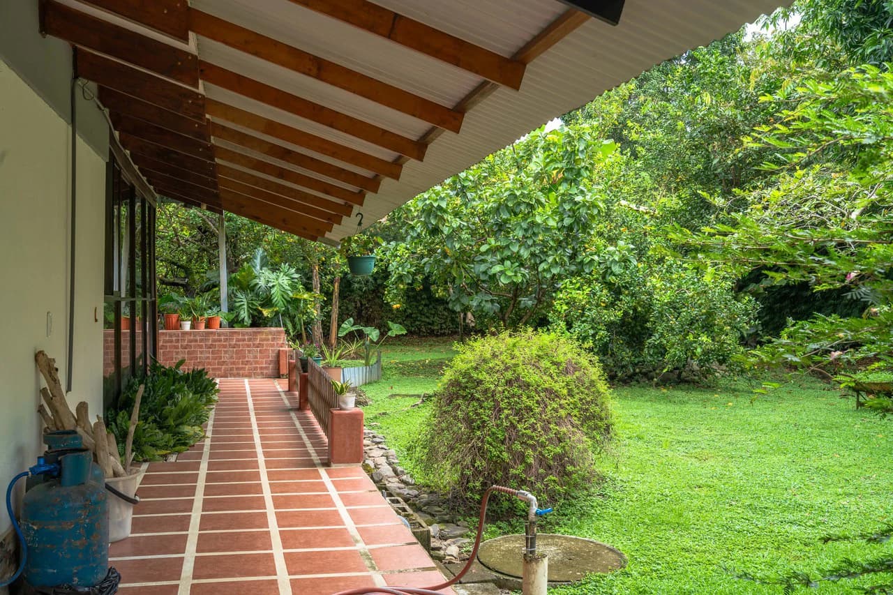 Matapalo gated home, 5 minutes from beach - photo 28