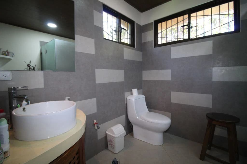 Casa Nela: Brand new multi-family home and income-producing property, steps from the beach - photo 16