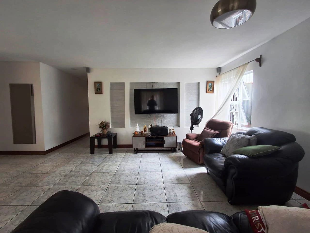 Casa Convenience: Grecia Garden Home on Large Lot + Rental Apartment! - photo 7