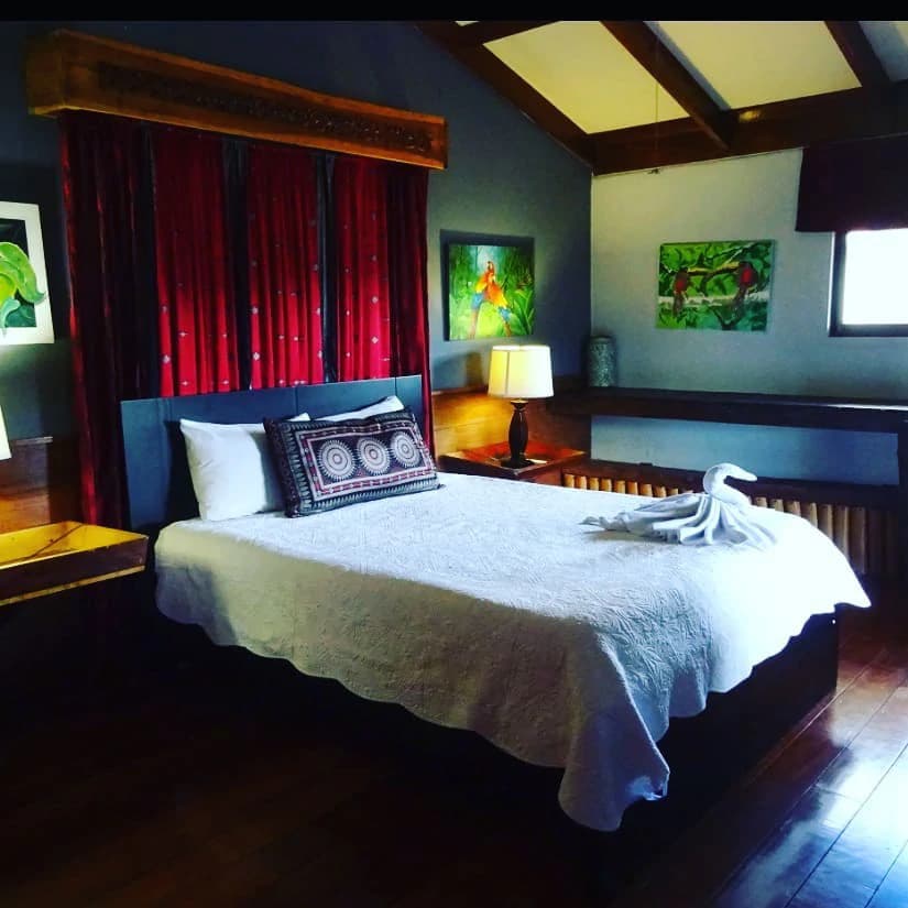 Hospitality At Its Finest: Turnkey Luxury Retreat: Lakeside Boutique Hotel & Eco-Sanctuary - photo 17