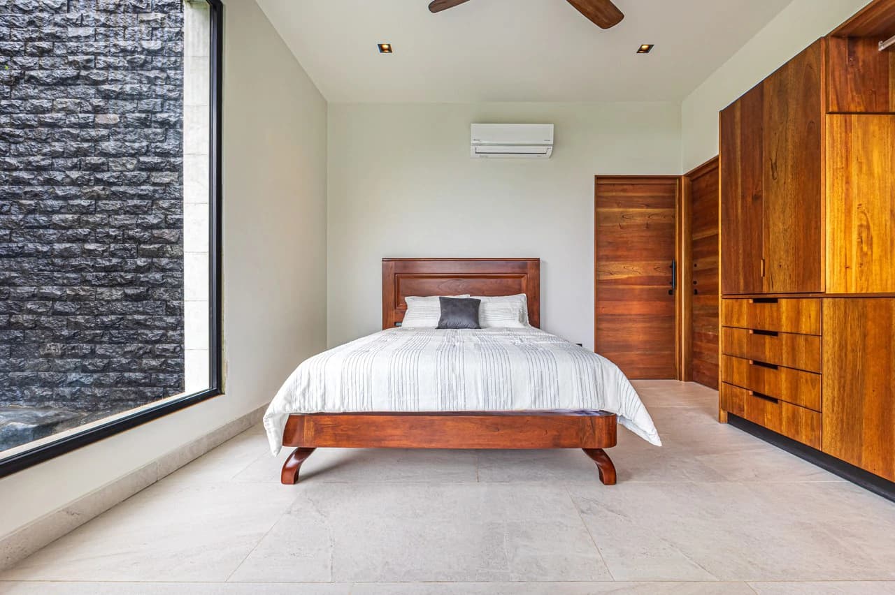 Casa Koules: Architectural 5-Bedroom Oceanview Estate in Prestigious Costa Verde Estates - photo 64