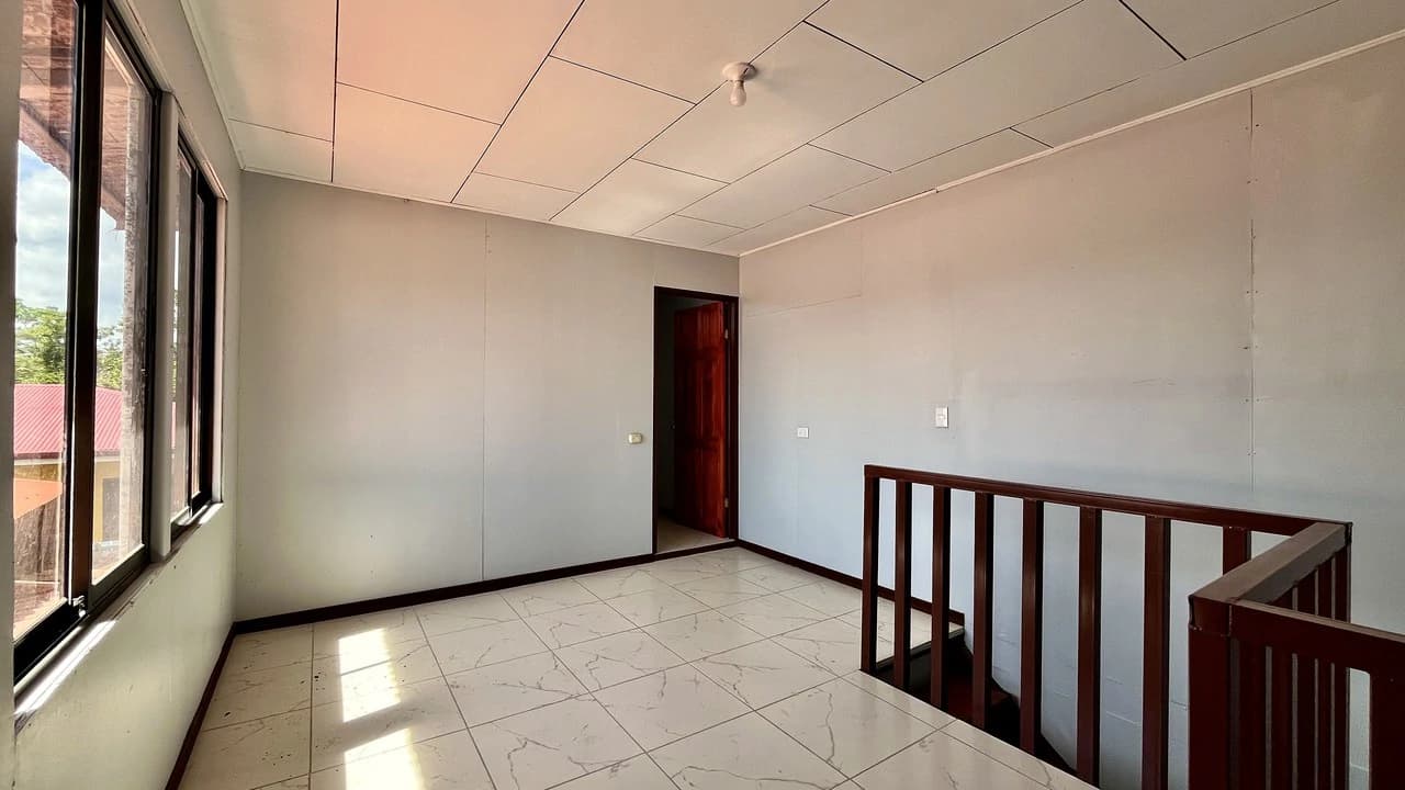 House For Sale in Daniel Flores - photo 18