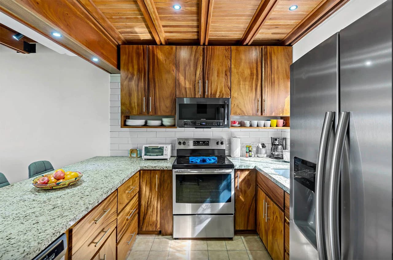 Villas Flamingo #5: Ocean View Condo Steps to the Beach - photo 3