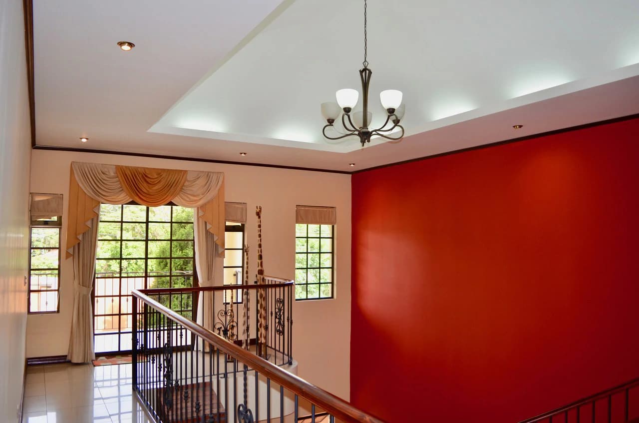 Gorgeous 4 Bedroom house for sale in Santo Domingo de Heredia - photo 9