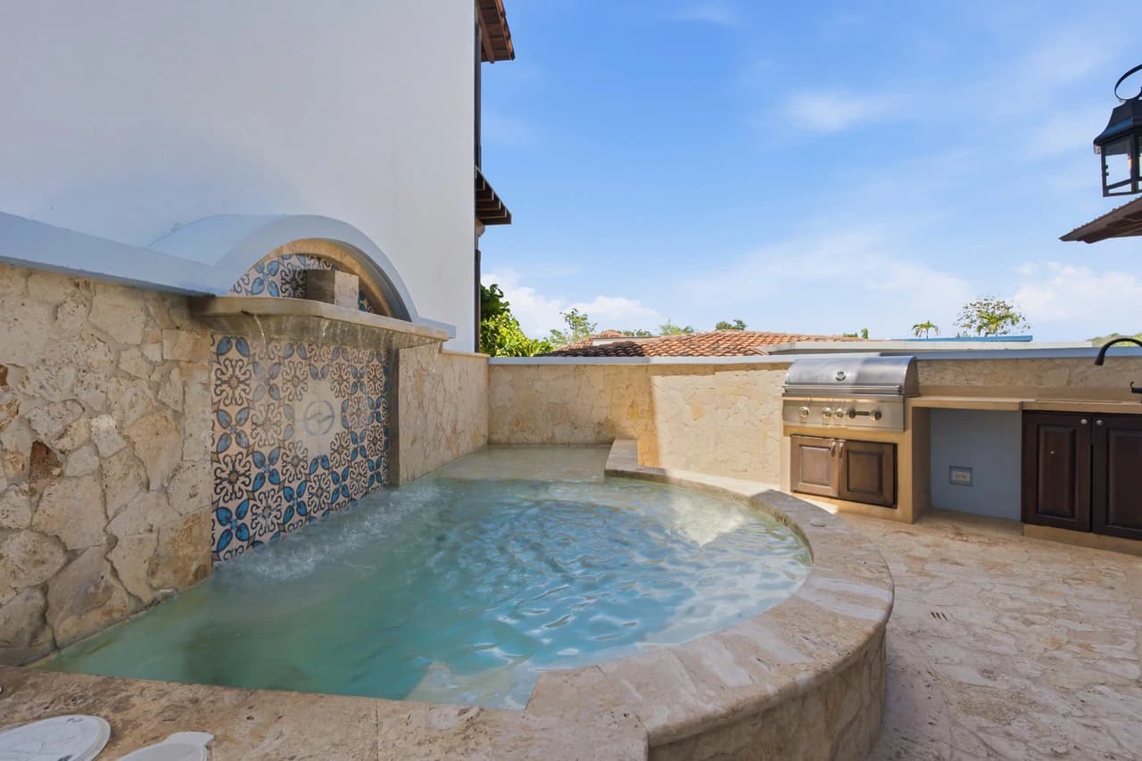 7 Calle La Ronda: Elegant 3-Story Ocean View Hillside Home in Las Catalinas - photo 31