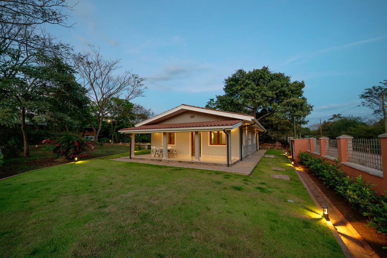 Private home in Tamarindo center: Family home inside "La Norma" - photo 15