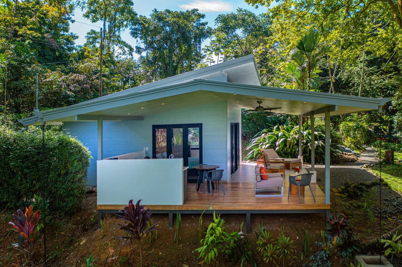 Estate Property in Escaleras, Multi-Use, Residential/HOTEL/Commercial - photo 11
