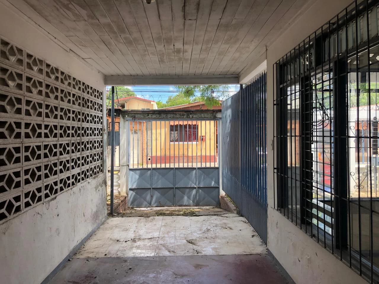Business Commercial Property in the center of Liberia Home - photo 6