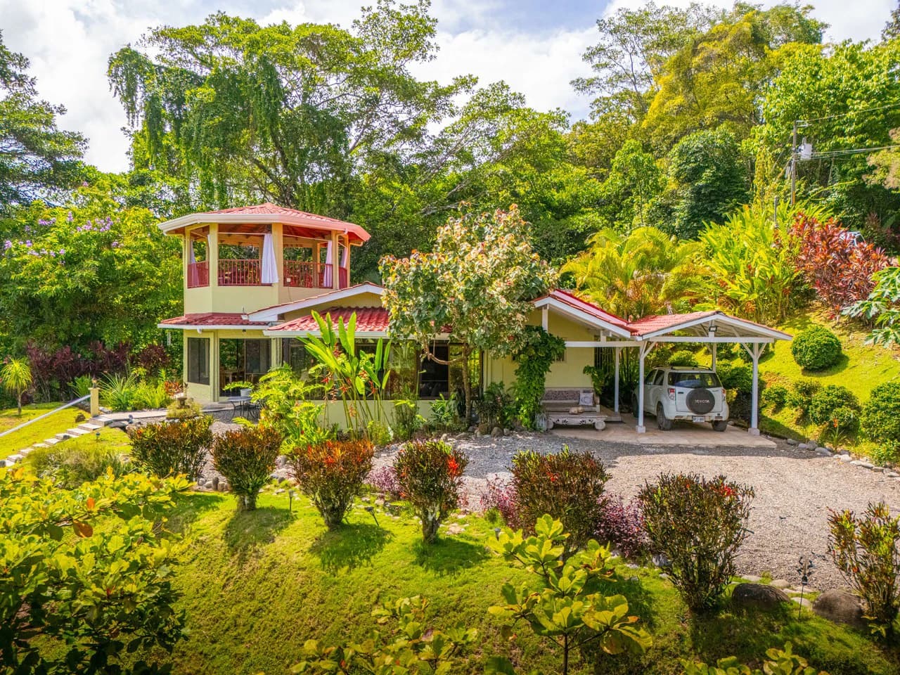 Amazing Mountain View and Ocean View House and Guest House on 4.5 Acres of land in Ojochal - photo 3