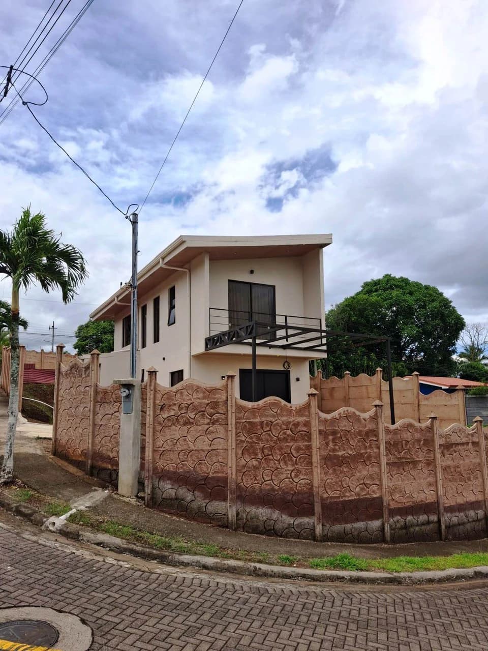 Casa 2-2-2...: NEW Budget Friendly Home in Gated Community - photo 1
