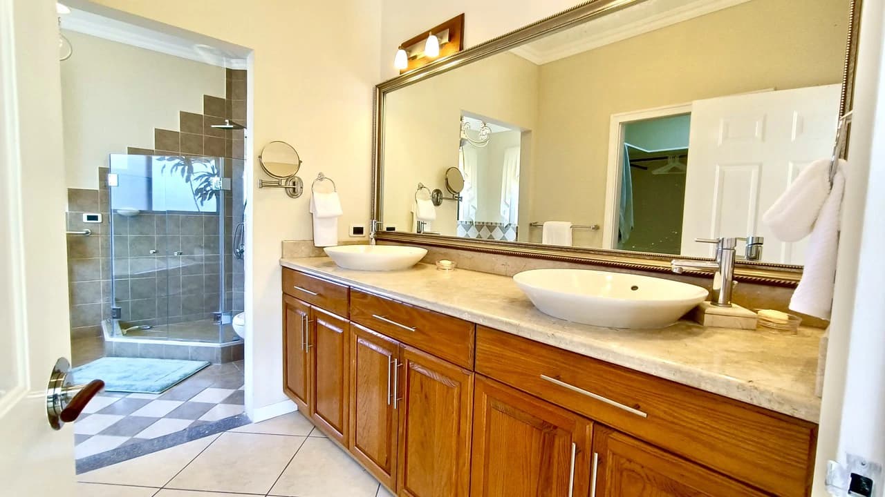 House for sale in Belen, Heredia, Costa Rica. Totally furnished!!! - photo 15