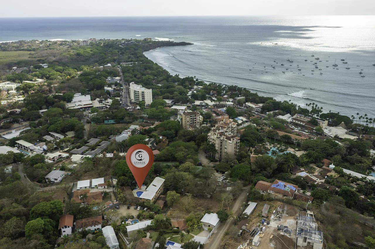 Tamarindo Paradise Condo #8: A safe, private location, walking distance to the beach, restaurants and shopping