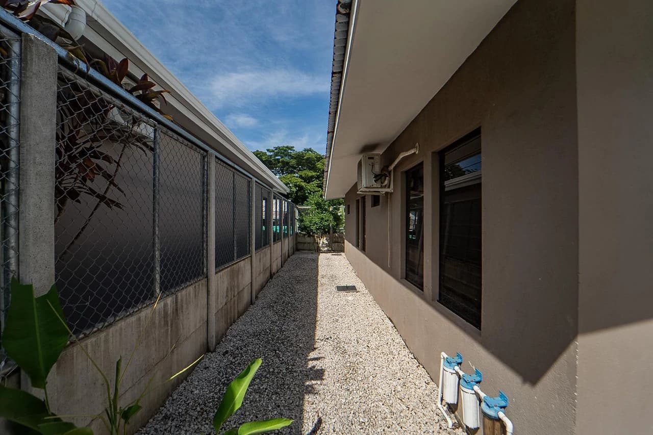 Casa León: Charming 3BR Home w Pool in Town - photo 18