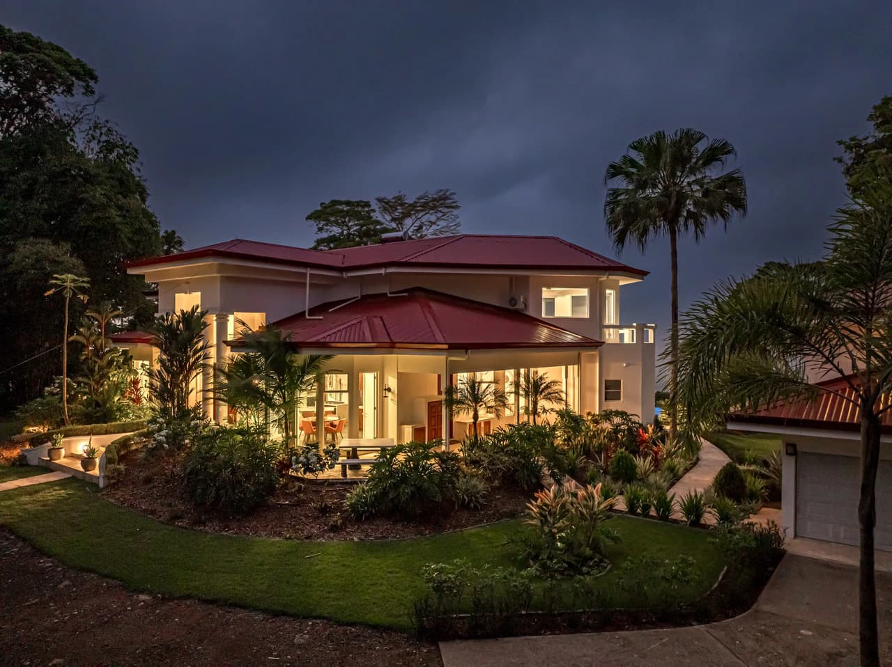 17 ACRES – 5 Bedroom Grand Estate, Guest House, SPECTACULAR VIEWS!!! - photo 6