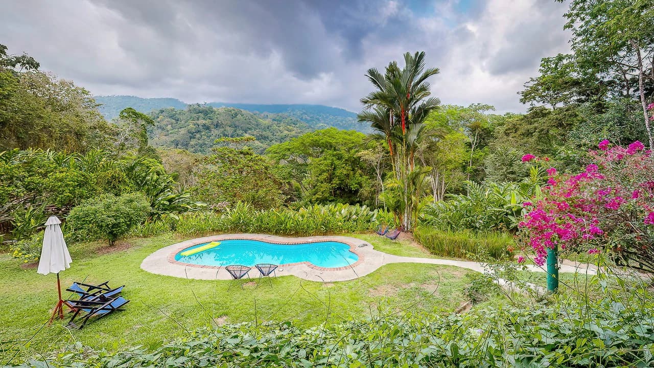 A TRANQUIL HAVEN: PRIME INVESTMENT OPPORTUNITY IN UVITA'S LUSH RIVER ENCLAVE: Mountain Hotel/Resort/Hostel For Sale in Uvita - photo 20