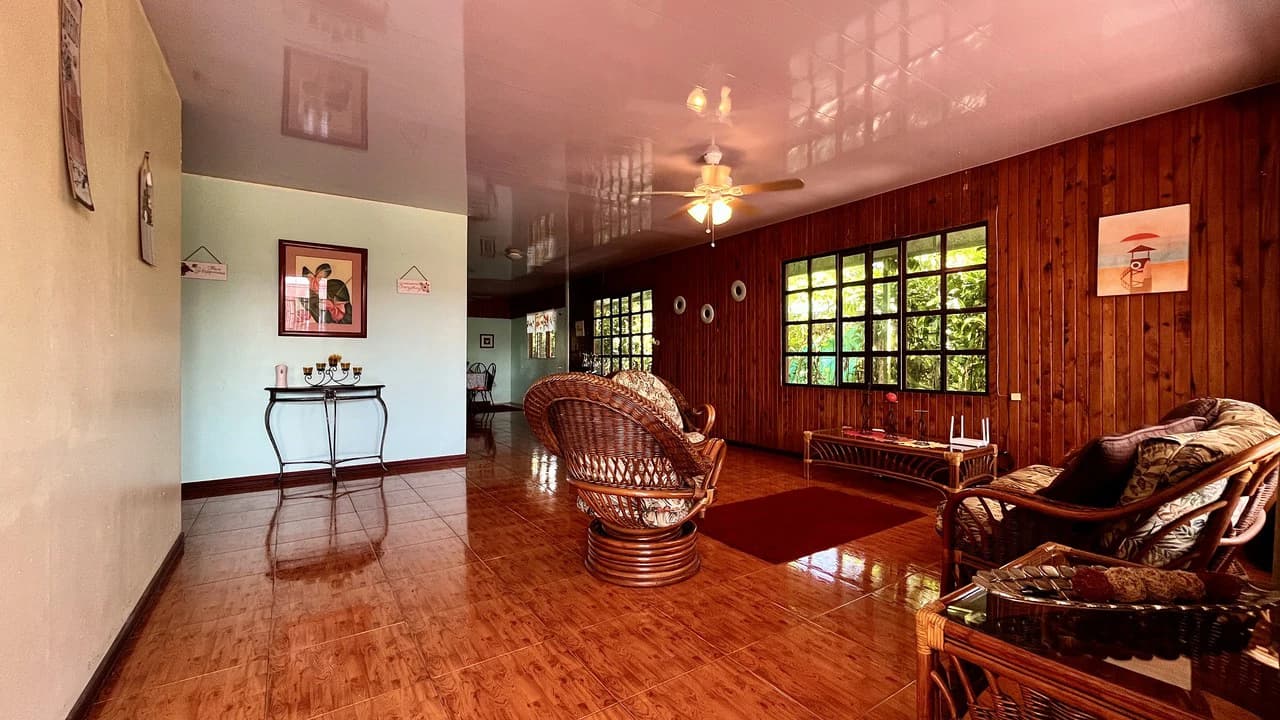 House For Sale in Daniel Flores - photo 3