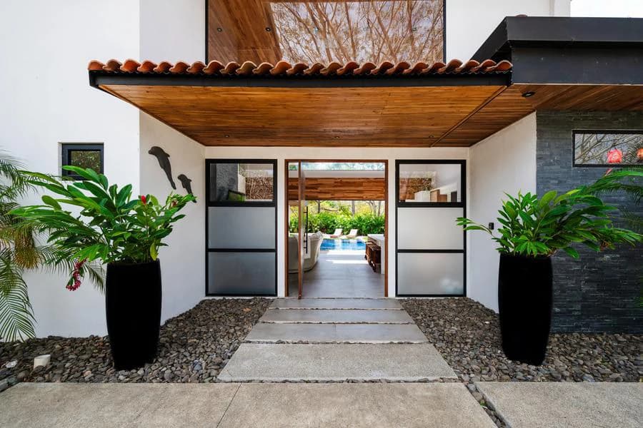 Casa La Ola Perfecta: Luxury 5-Bedroom Home with Pool, short walk to the Beach in Hacienda Pinilla - photo 49