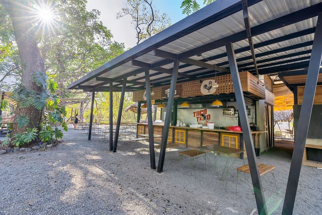 La Esquina de Avellanas: The Premier Commercial Plaza in Playa Avellanas, Costa Rica - photo 6