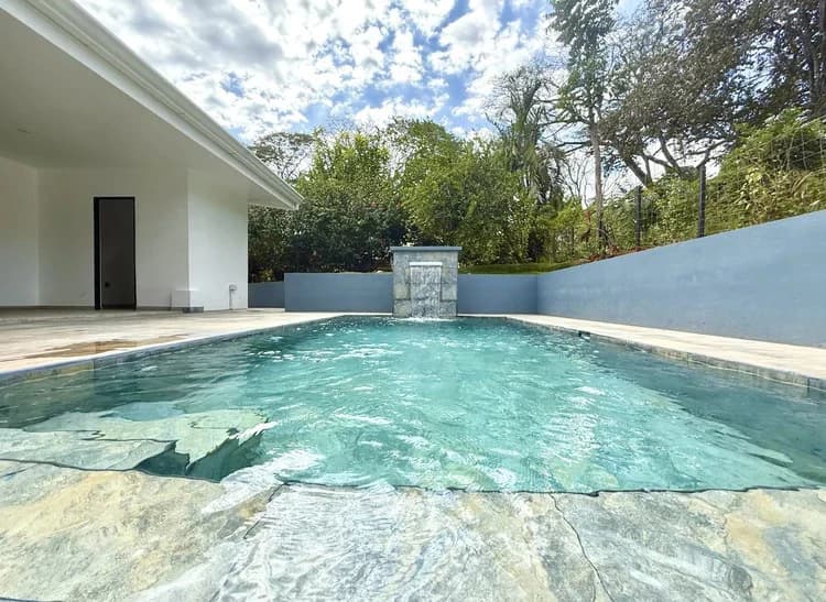 Villa Flores: Brand new build in upcoming Villas del Mar neighbourhood. $399,000 USD