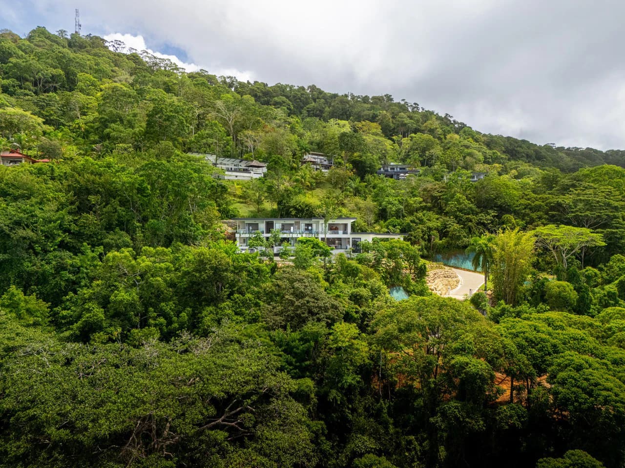 Acqua Blu: Mountain House For Sale in Escaleras - photo 7