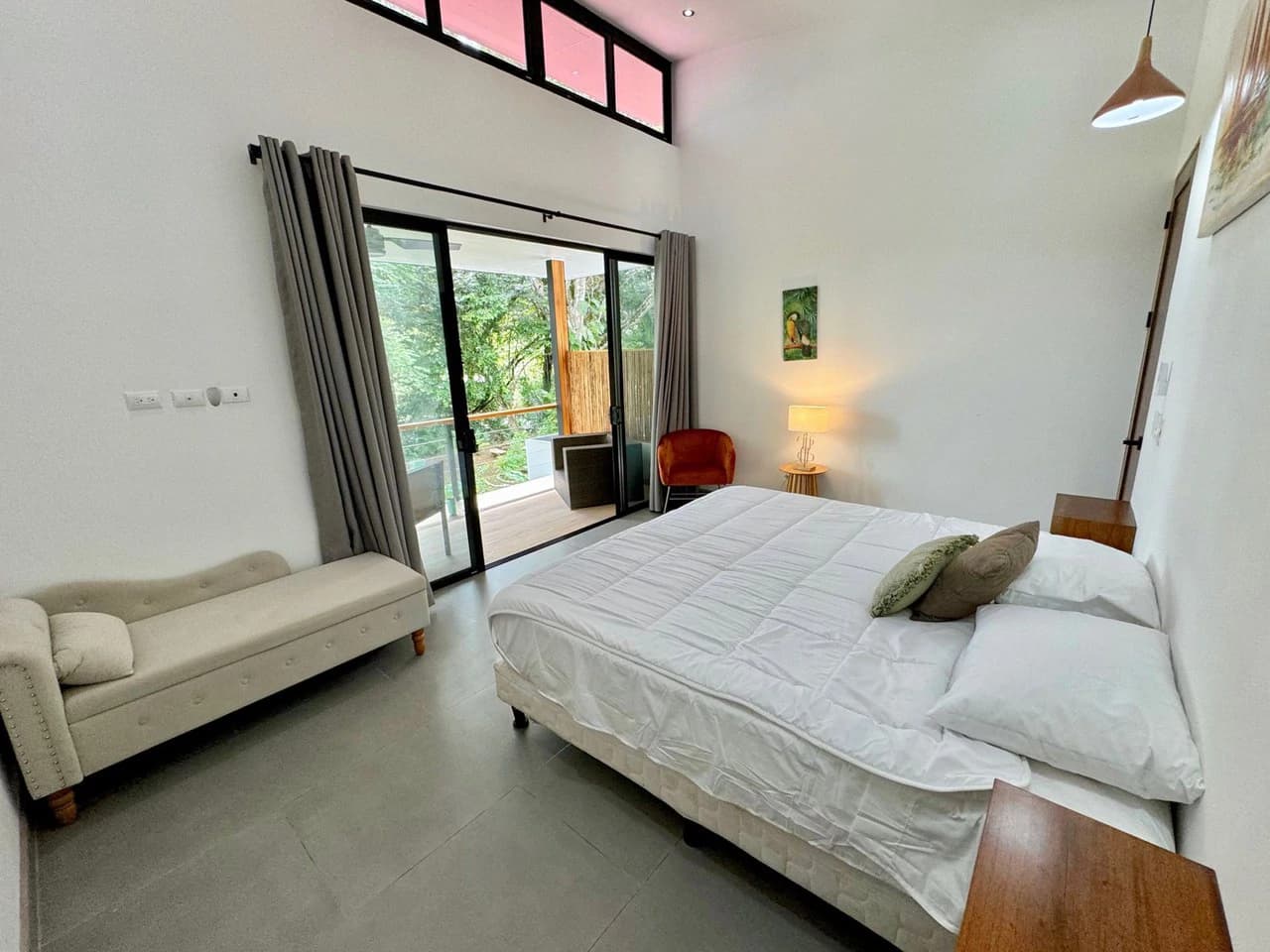 0.17 ACRES – 3 Bedrooms, Brand New Luxury Home in Uvita, Minutes From Beaches and Services, Wooded Lot, Year Round Stream, Private And Fully Furnished, Ready to Move!!! - photo 24