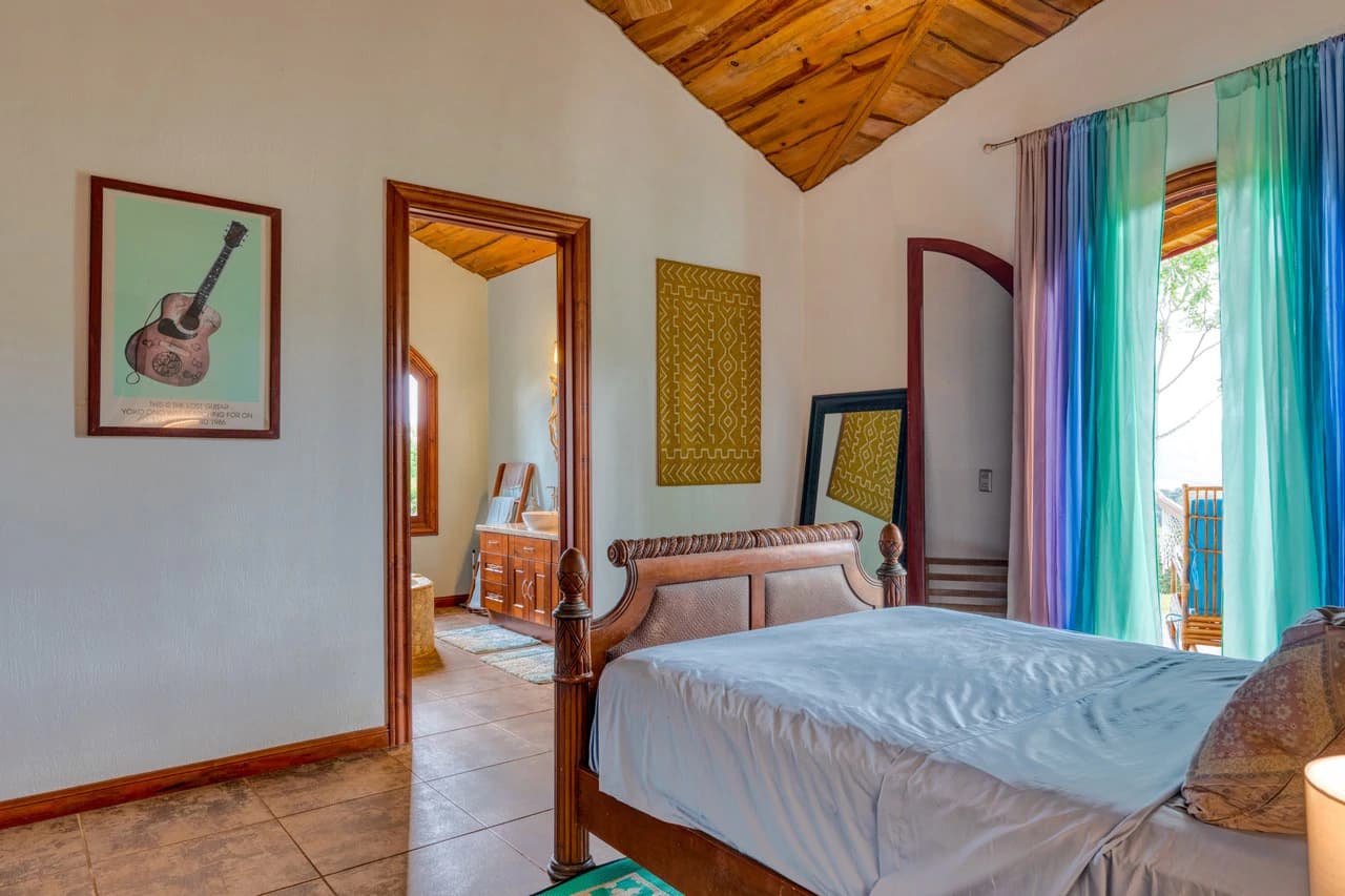 5 Bedroom Mountain Retreat Minutes from the Beach Platanillo Costa Rica - photo 27