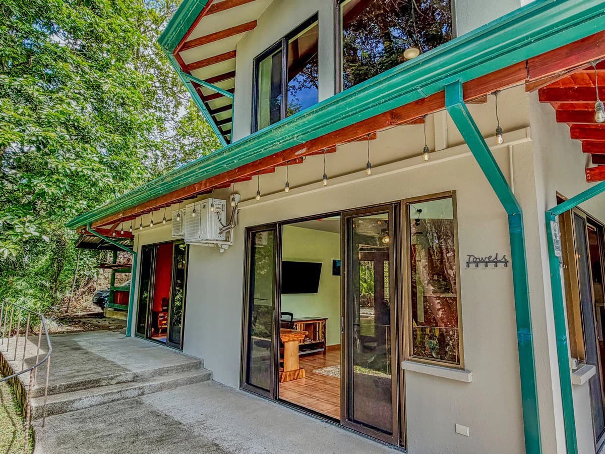 0.8 ACRES- 2 Bedrooms w/ Conversion Potential to 3 Bedrooms, 2 Full Bathrooms, Saltwater Pool, 8min to Dominical, and TWO 4×4 Vehicles Included!!! - photo 15