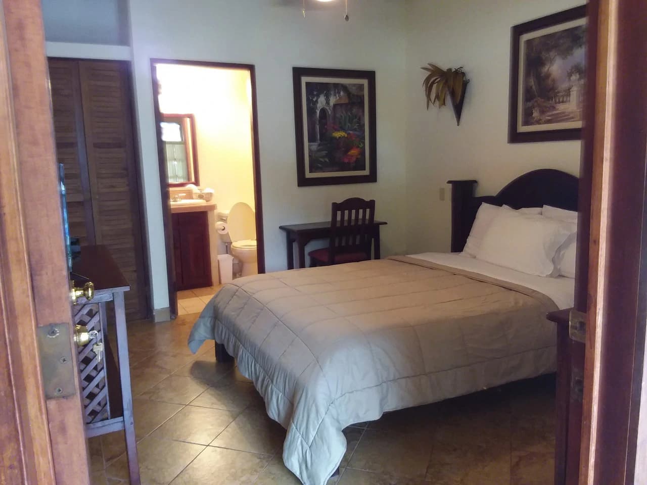 Beach Boutique Hotel for sale, Turn Key business opportunity in an established community in Playa Carrillo, Guanacaste - photo 12