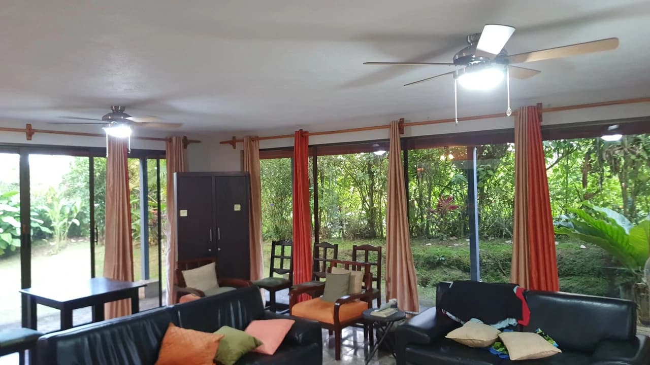 2 Bedroom home with lake and volcano view - photo 13