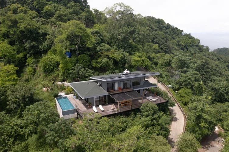 Colina: Flexible Family Home Near Playa Pájaros - photo 29